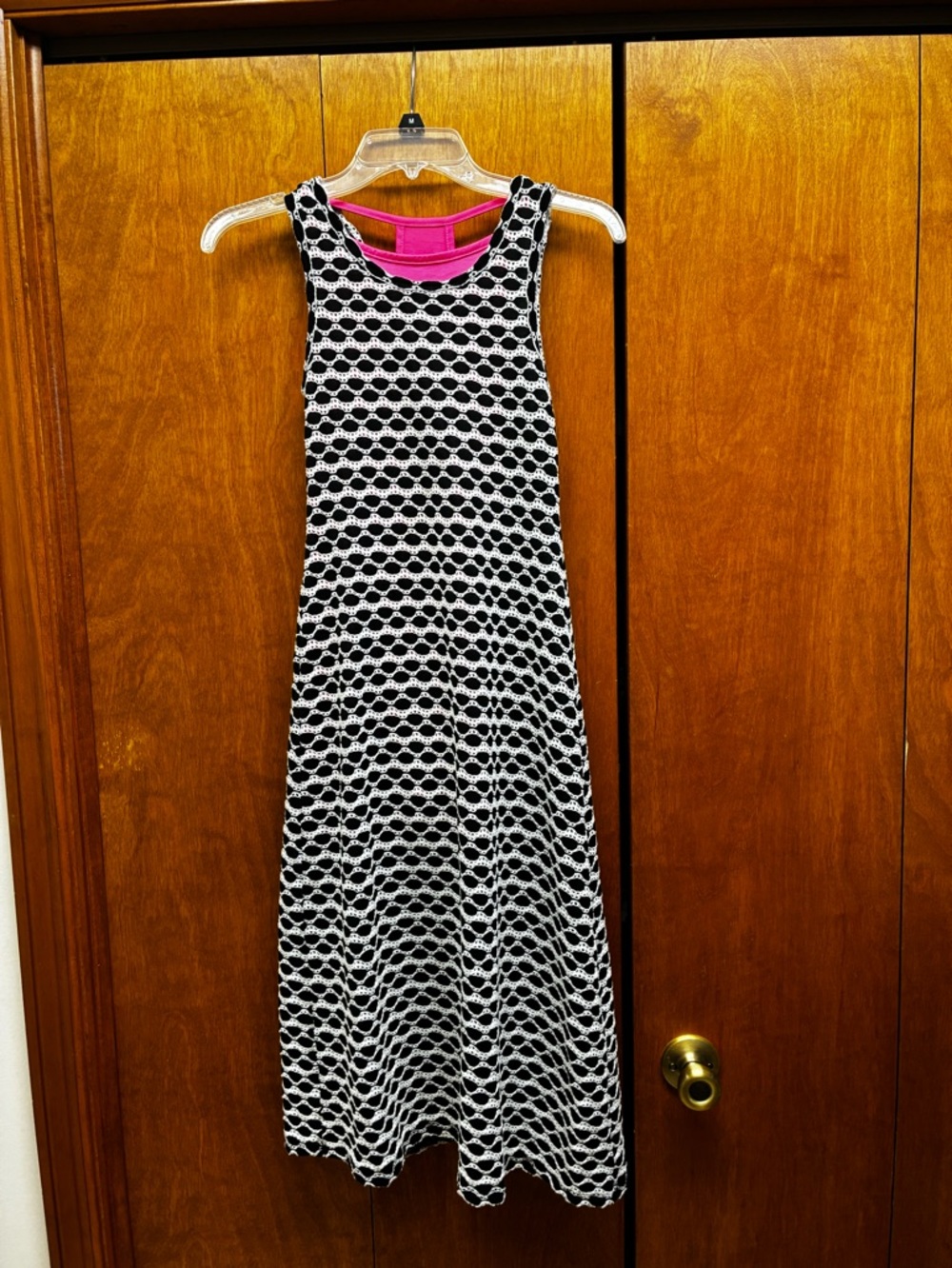 Amy Byer Black and White Patterned Sleeveless Dress with Pink Lining